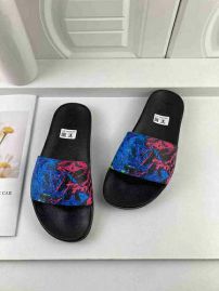 Picture of LV Slippers _SKU682984749972018